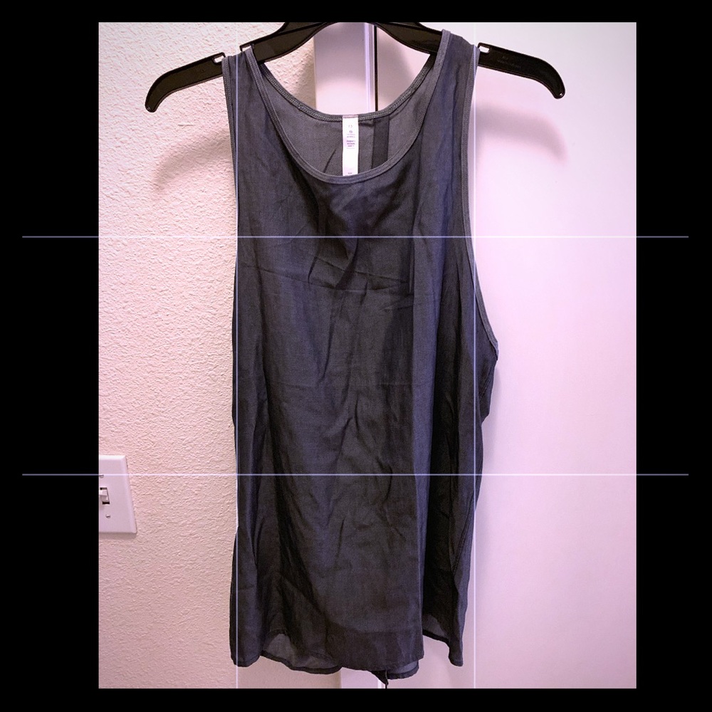 Lululemon top, 10